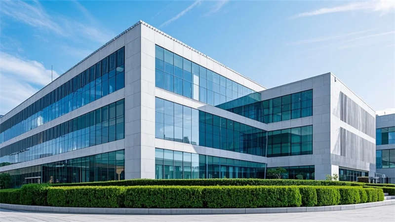 合肥辦公樓裝修設(shè)計效果圖，光影交織綠意