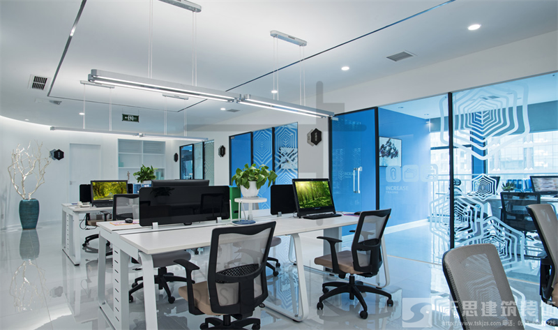 <a href=http://www.programante.com/ target=_blank class=infotextkey>合肥辦公室裝修</a>中裝修重點(diǎn)應(yīng)該放在哪個(gè)地方呢